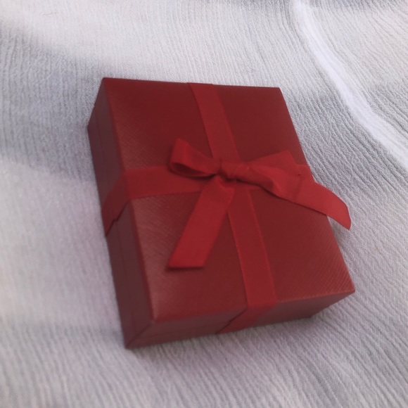 R.H. Macy’s Fine Jewelry - Picture 2 of 5